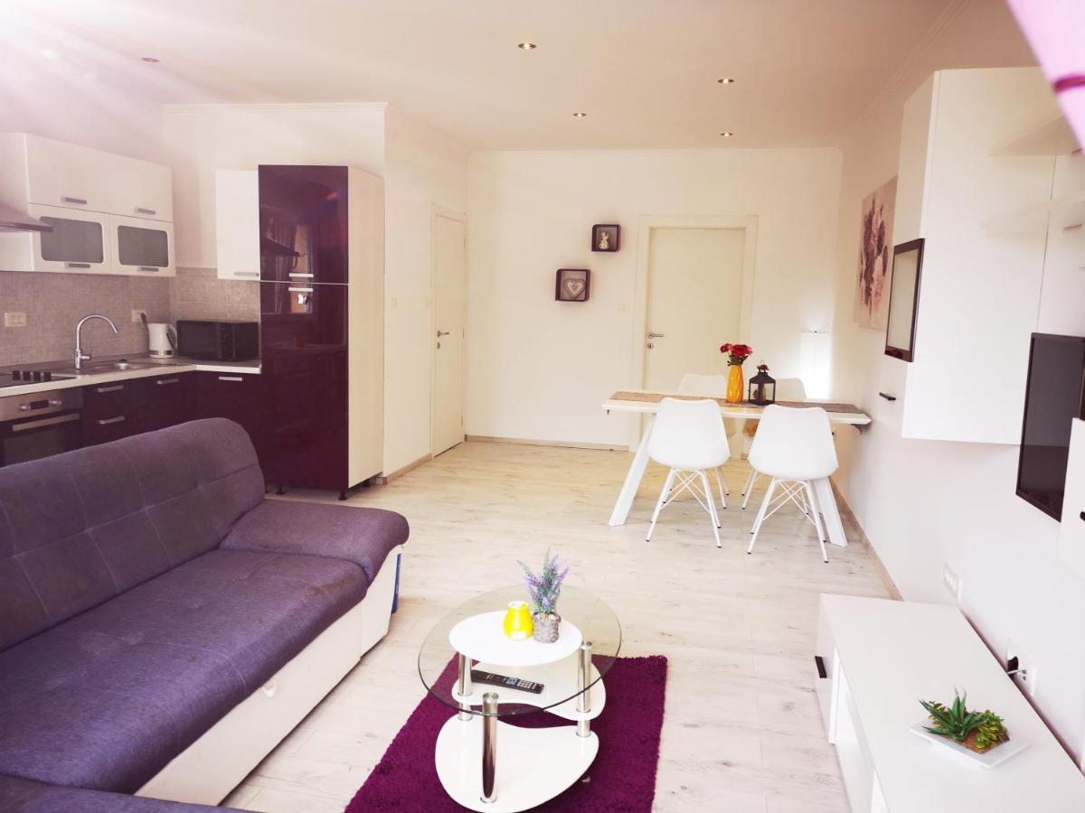Apartmani "Sandro" Gonar Rab Town Zewnętrze zdjęcie