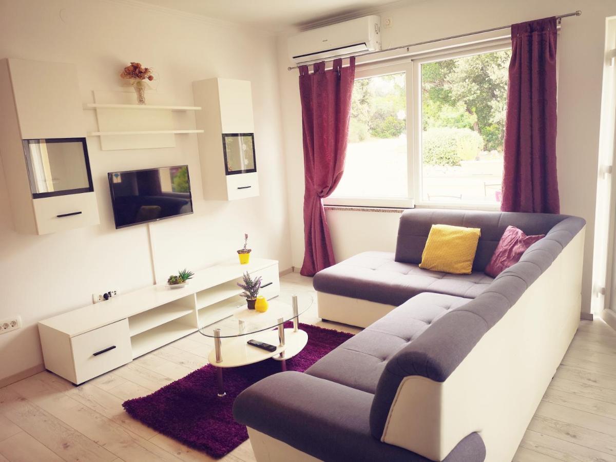 Apartmani "Sandro" Gonar Rab Town Zewnętrze zdjęcie