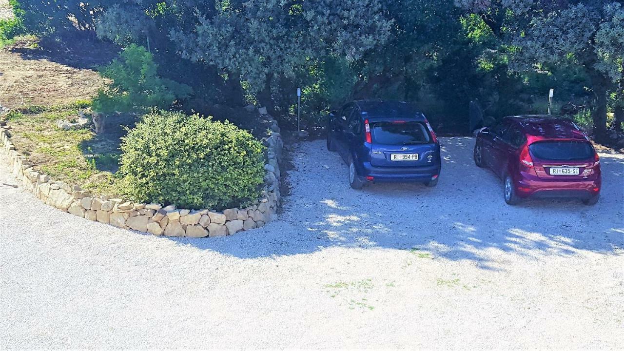 Apartmani "Sandro" Gonar Rab Town Zewnętrze zdjęcie