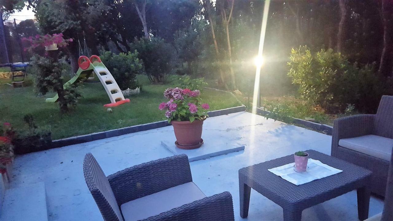 Apartmani "Sandro" Gonar Rab Town Zewnętrze zdjęcie