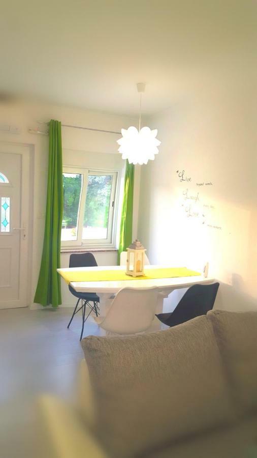 Apartmani "Sandro" Gonar Rab Town Zewnętrze zdjęcie